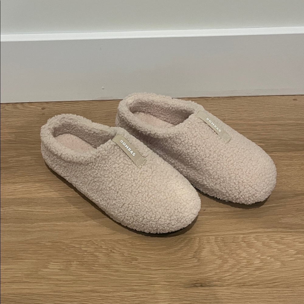 Bombas Plush Sherpa Slip-On Clogs in Light Pink